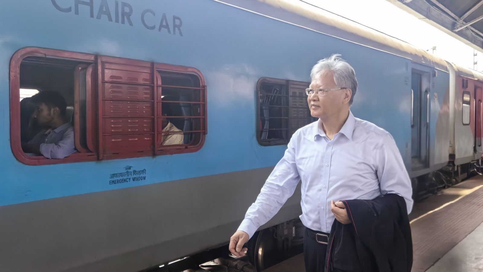 ‘What an experience': Howrah station to Shantiniketan — Chinese Ambassador to India takes his first train journey in India