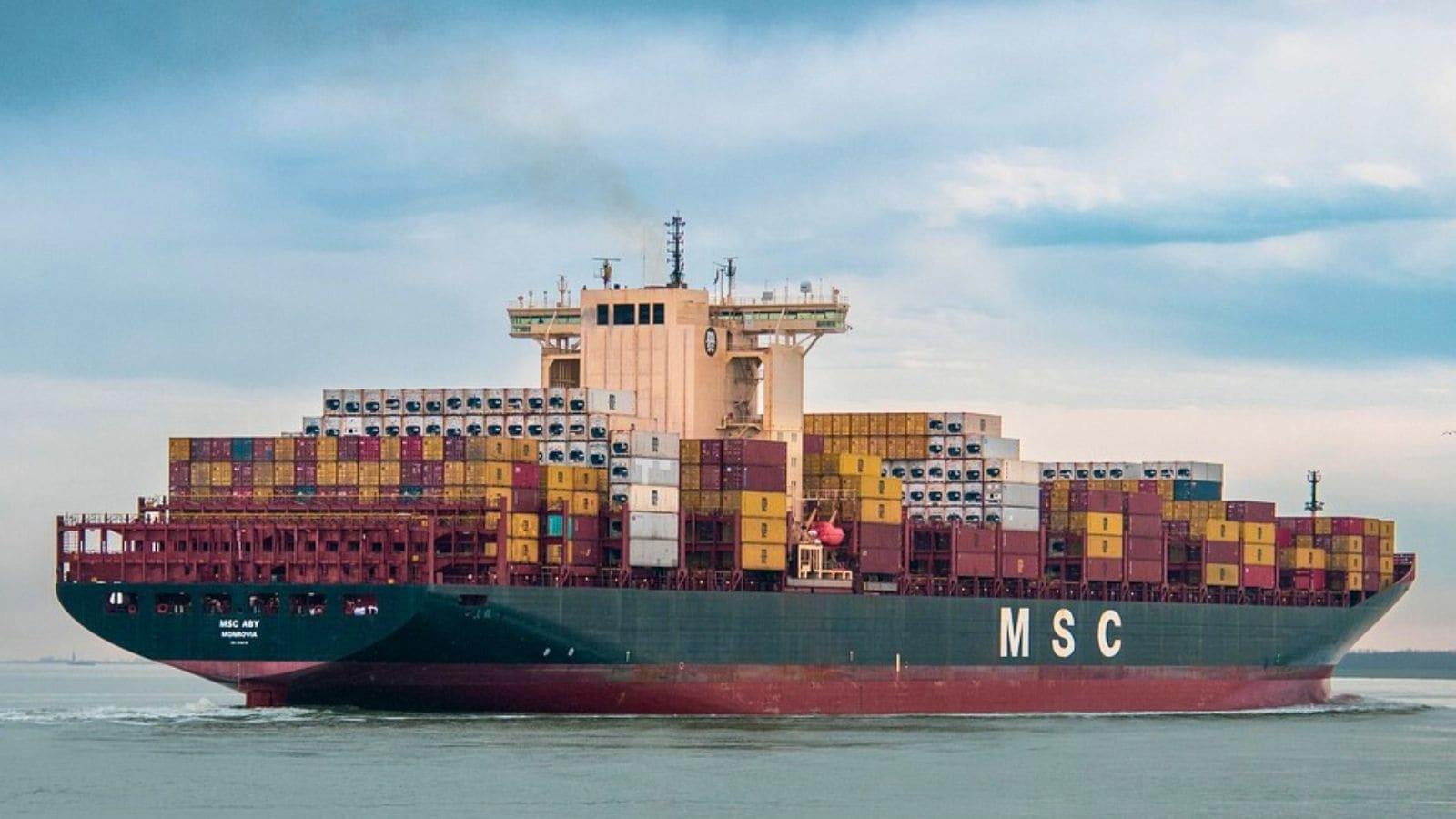 India seizes 39 containers with Pakistani-origin goods routed via UAE