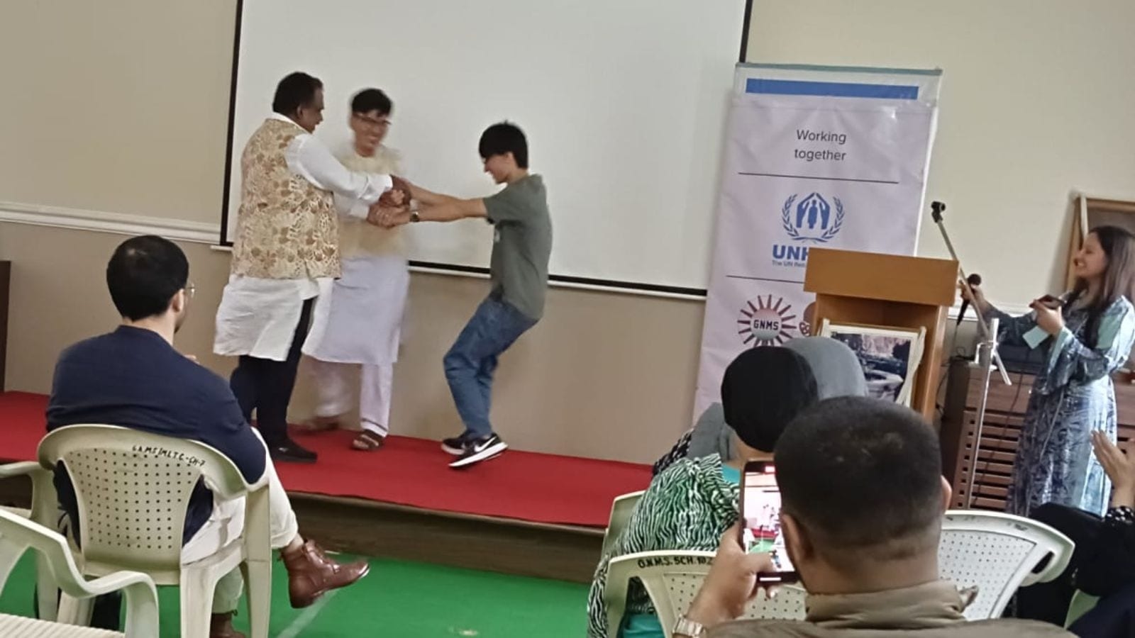 As Palkhis enter Pune, refugees perform Fugdi to mark World Refugee Day