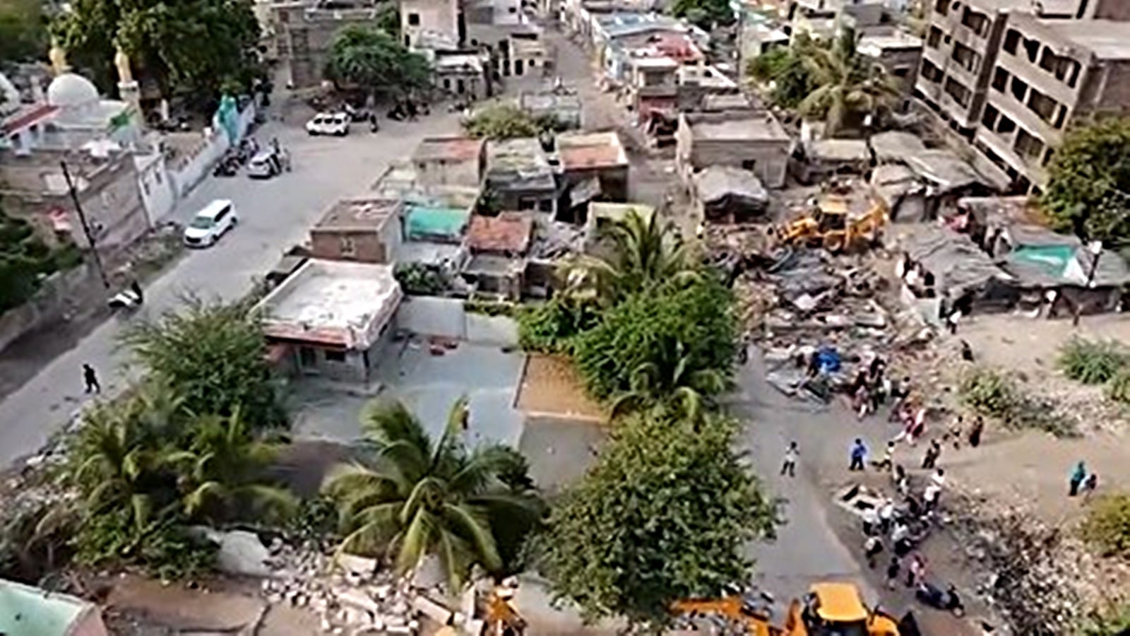 Religious structure with bathtub inside, and other buildings: Why Jamnagar administration is clearing ‘encroachments' along Rangmati river