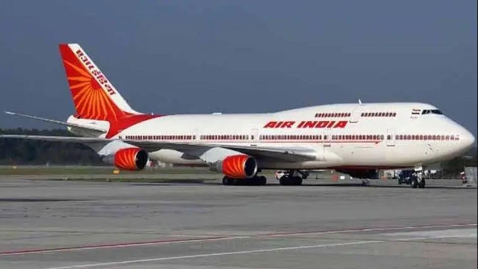 Delhi-bound Air India Boeing Dreamliner turns back mid-air, lands in Hong Kong
