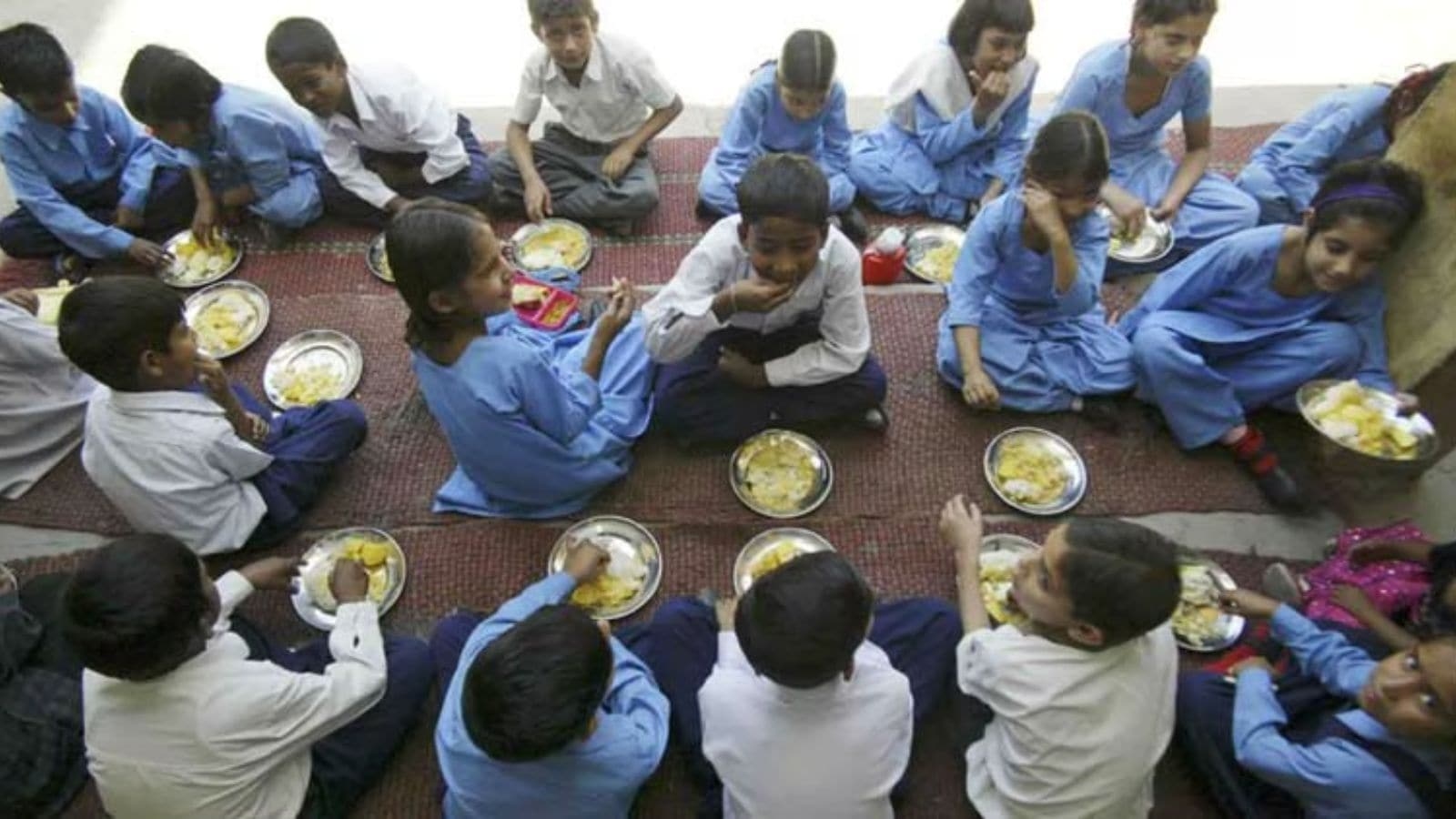 Probe ordered into West Bengal school cooking and serving midday meals separately to students of different religions