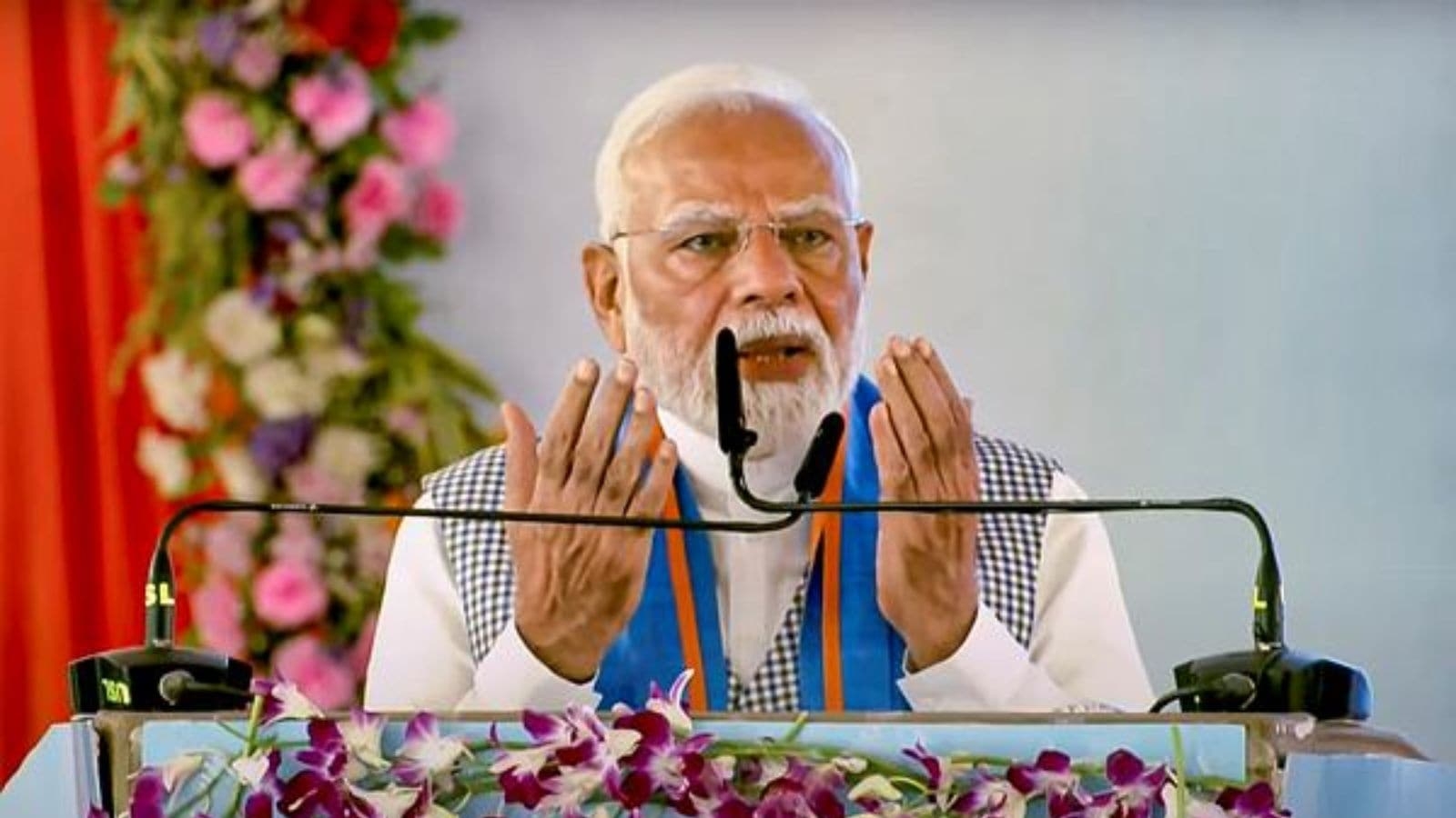 PM Modi's ‘Jungle Raj' dig at RJD, Congress in Bihar: Top quotes from Siwan rally