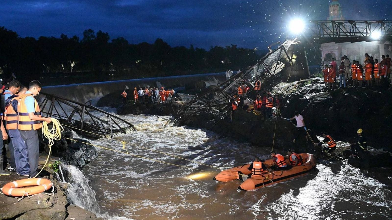 Modi calls Fadnavis from Cyprus; expresses grief over bridge collapse incident