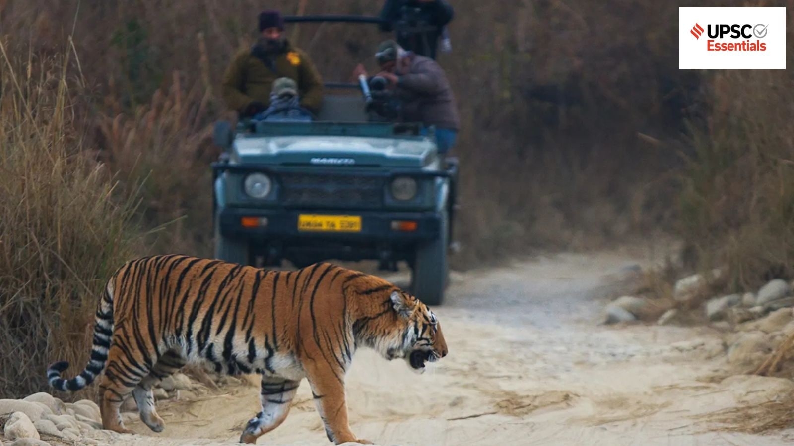 Mains answer practice — GS 3 : Questions on setting up tiger safaris and Left Wing Extremism (Week 105)