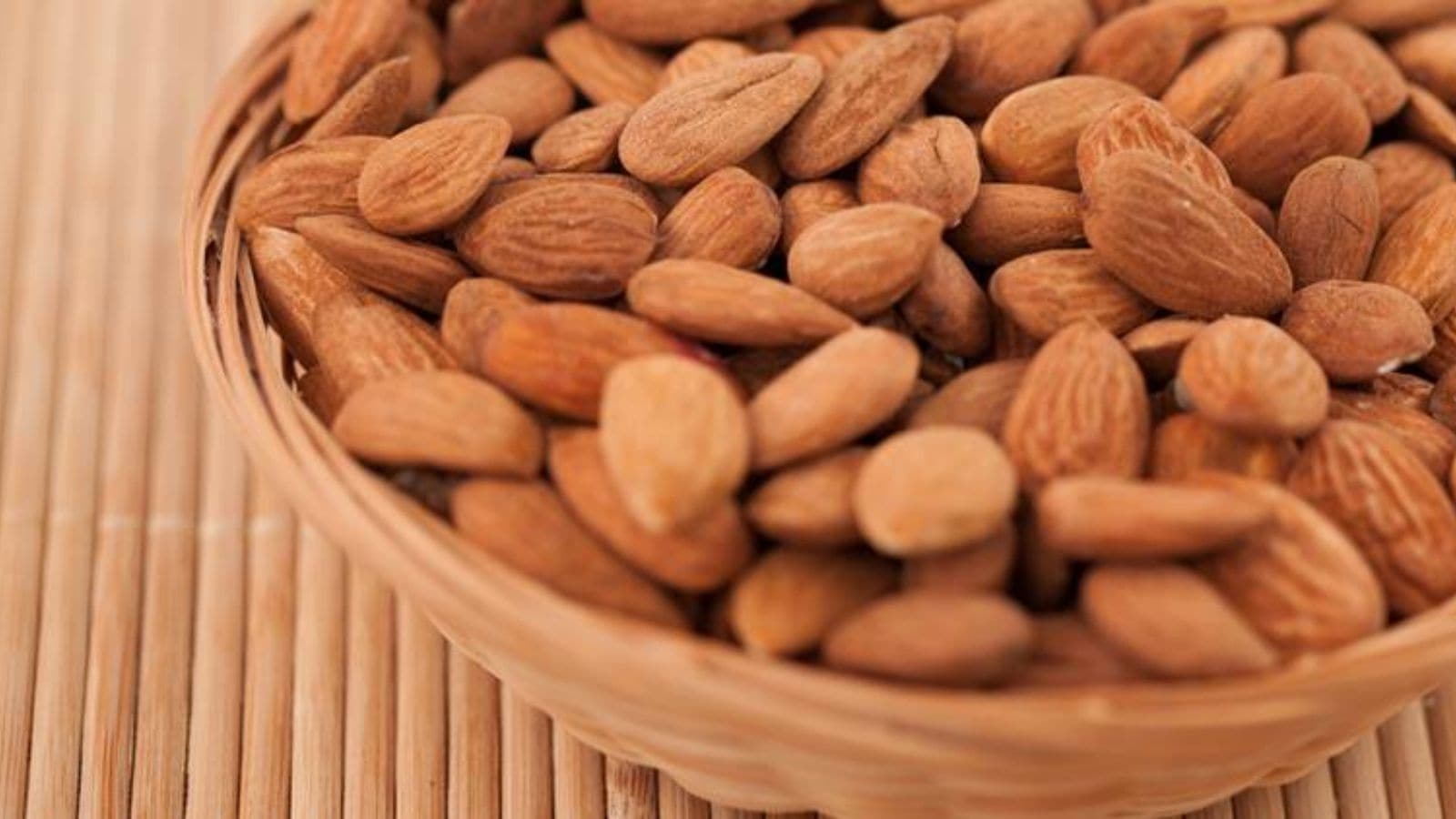 Taking almonds and whey protein 30 minutes before meal reduces blood sugar spike, says study