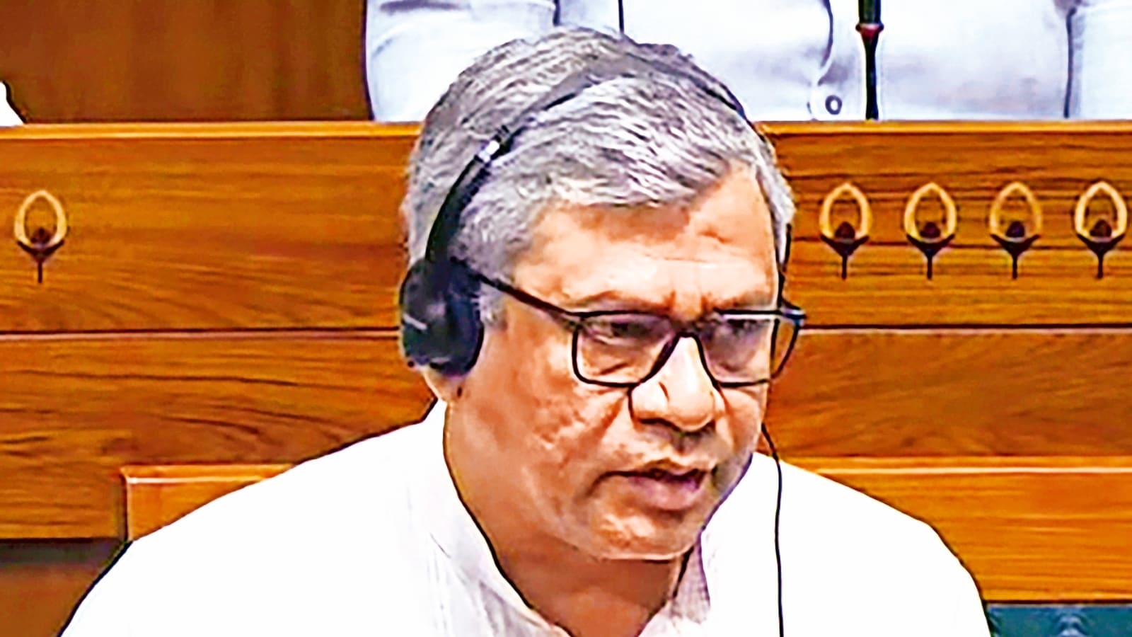 Railways got over 19,000 complaints for bad food in 5 yrs, fines in 3,137 cases