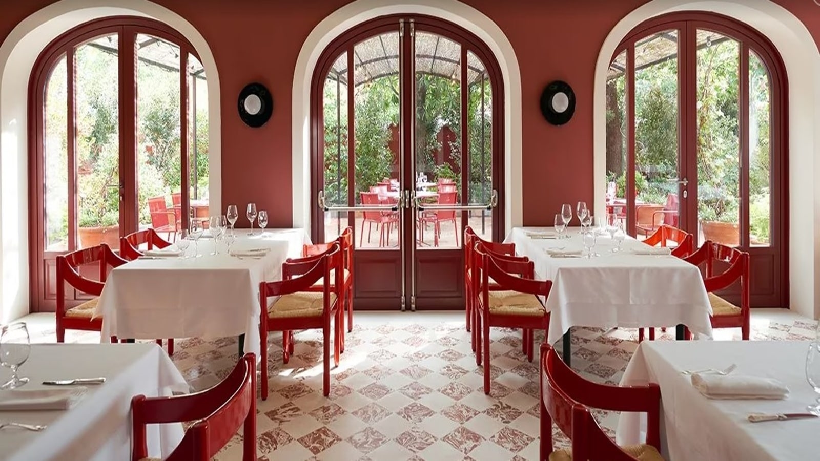 Here's a quick look inside the world's first Ferrari-themed restaurant: Ristorante Cavallino