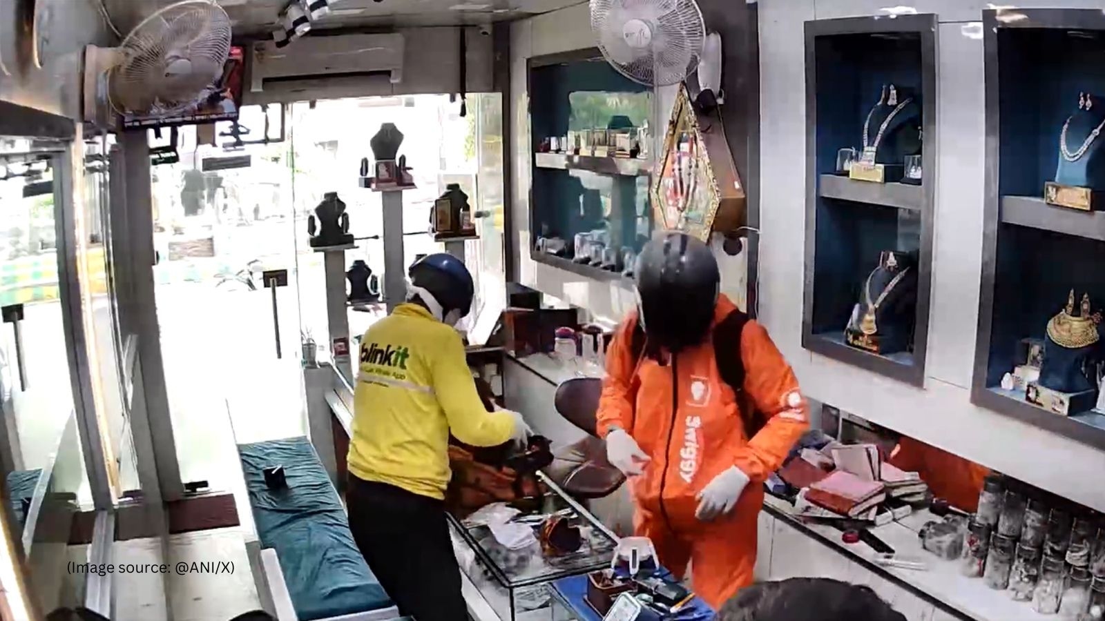 Thieves disguised as Swiggy, Blinkit delivery agents rob Ghaziabad jewellery store in 6 minutes: ‘Collab no one saw coming'