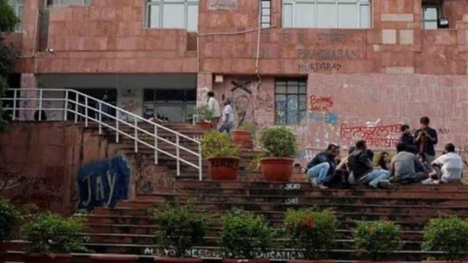 JNU V-C urges students to end hunger strike