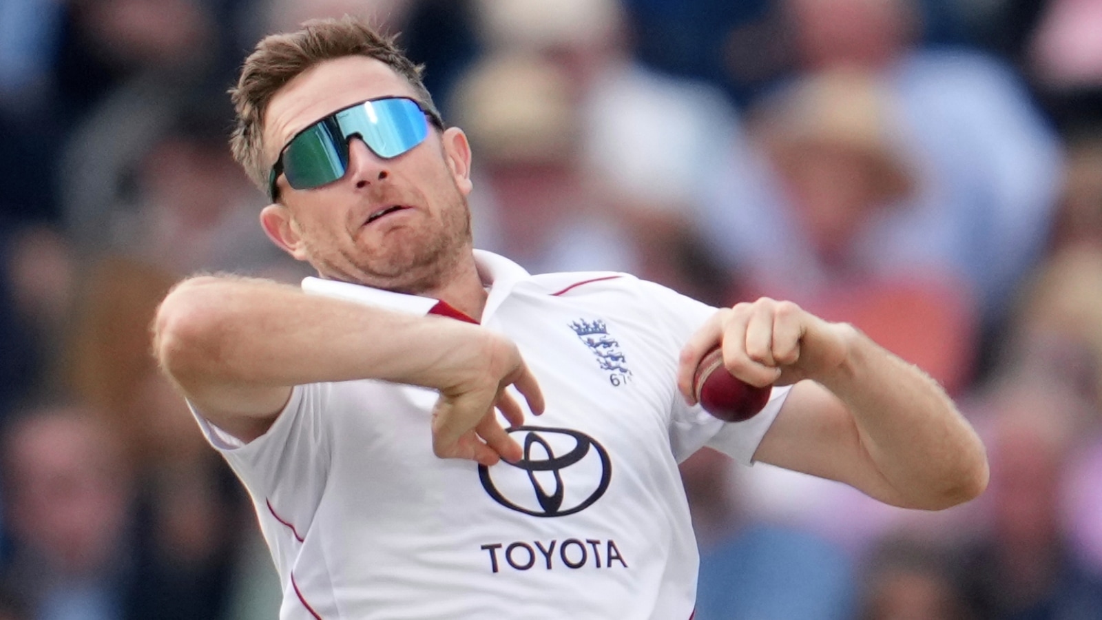 Liam Dawson is more accurate and offered more challenge, says Nasser Hussain