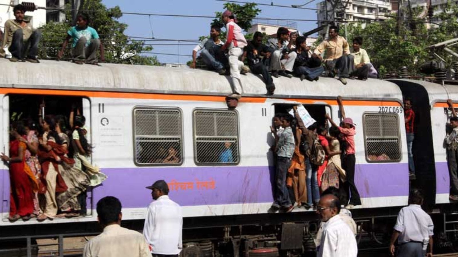 31% of railway accident deaths in 17 years in Mumbai remain unidentified: Data