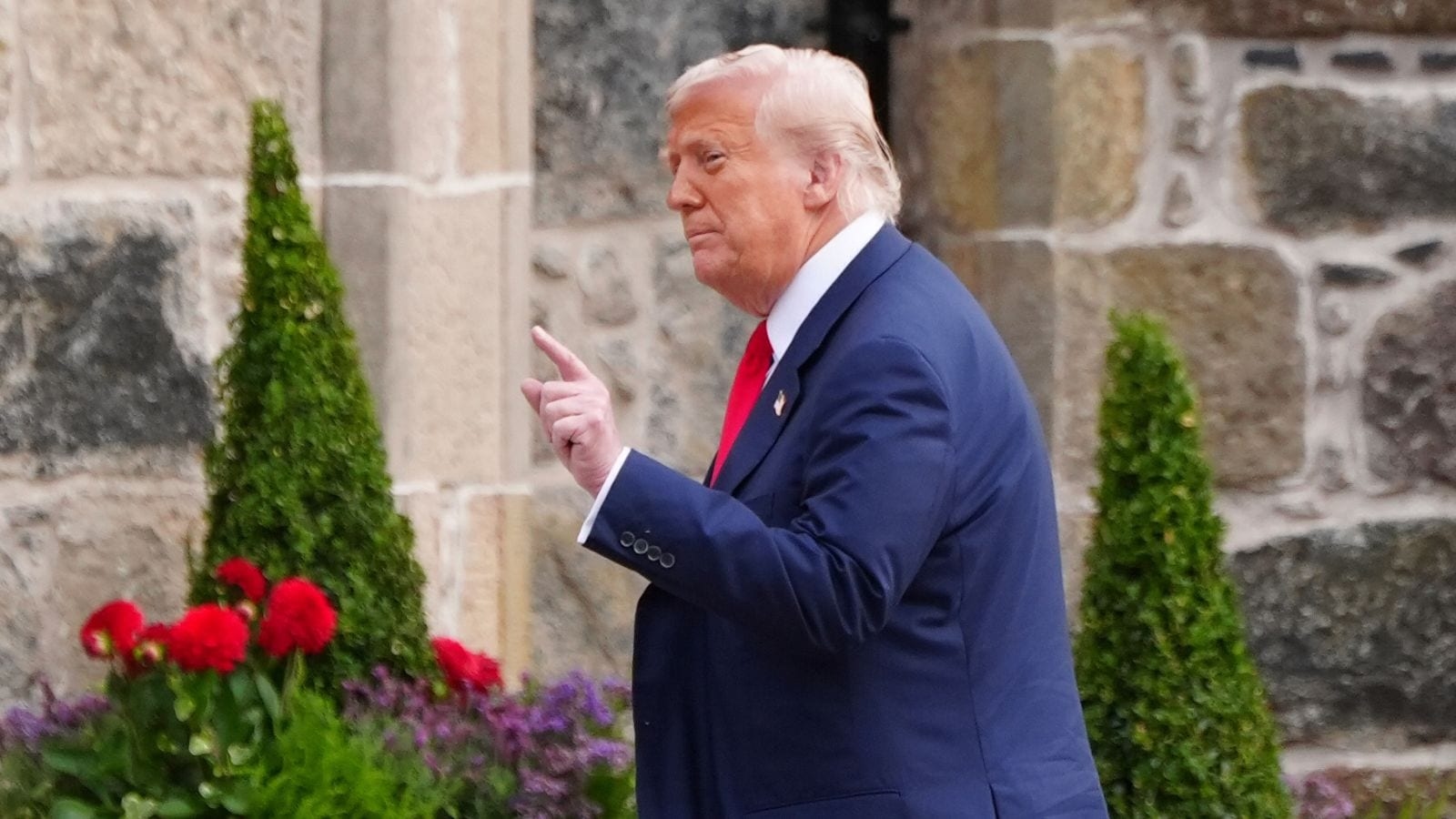 Trump reignites feud with London Mayor Sadiq Khan, calls him ‘nasty person'