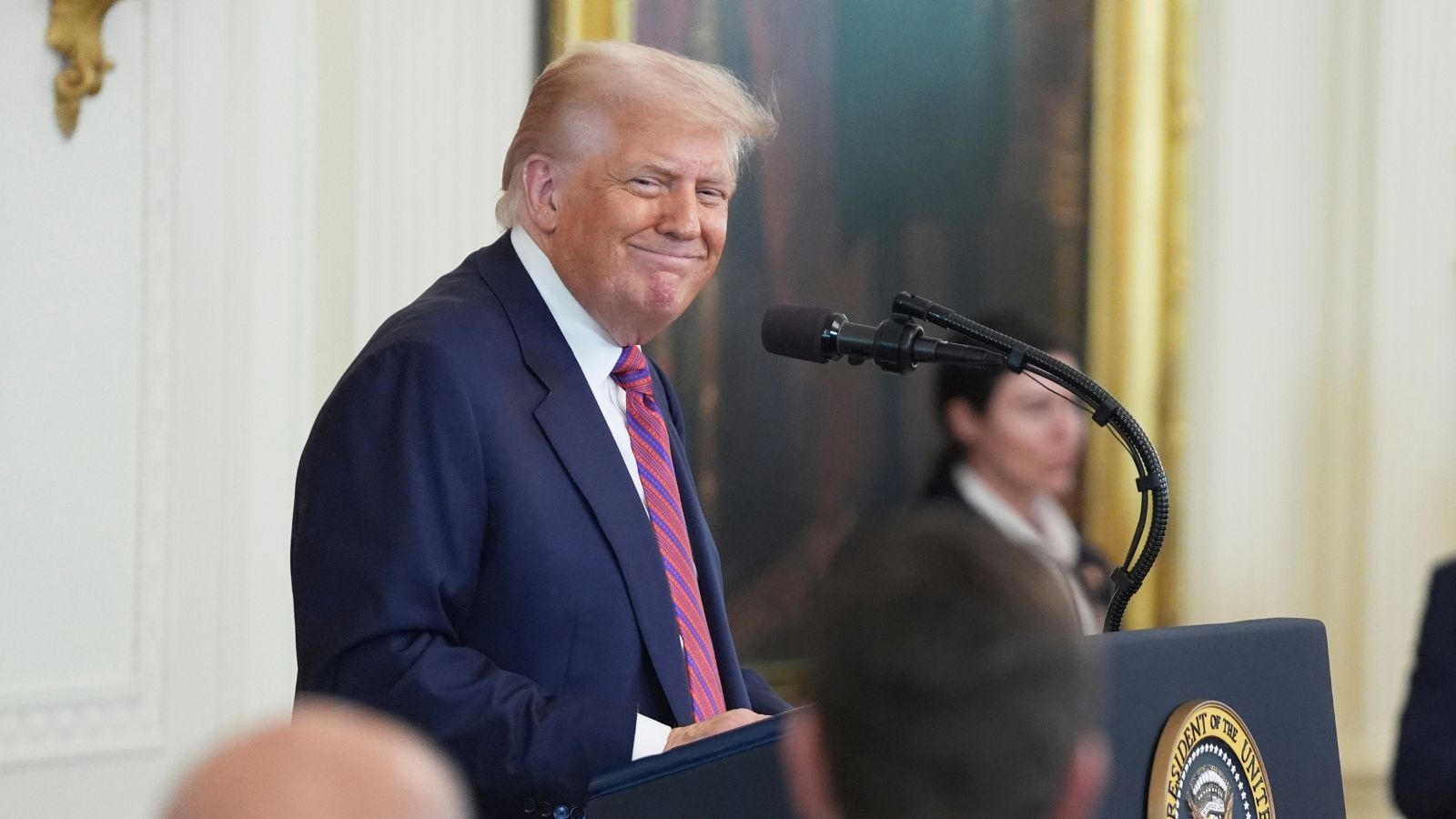 Trump hails aide, congratulates Tulsi Gabbard on exposing 2016 ‘election fraud': ‘Panel was fantastic on prosecuting Obama'