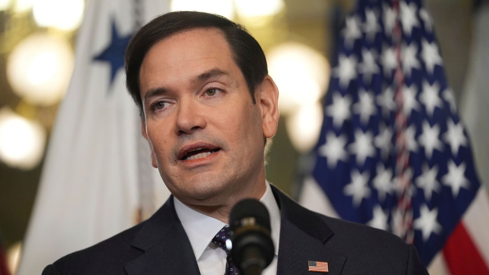 Rubio urges Cambodia, Thailand to deescalate, offers US for talks
