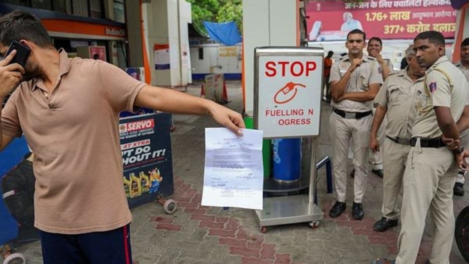 Fuel ban on old vehicles: Delhi govt wants a deferral over tech issues, writes to CAQM