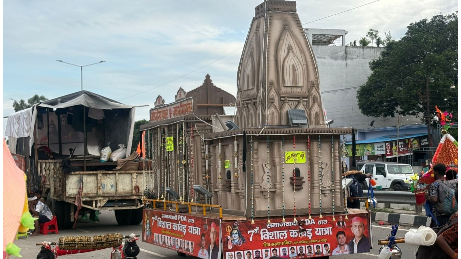 Why SP is stepping up to mark Kanwar Yatra:  ‘PDA' banners to Mulayam, Akhilesh photos