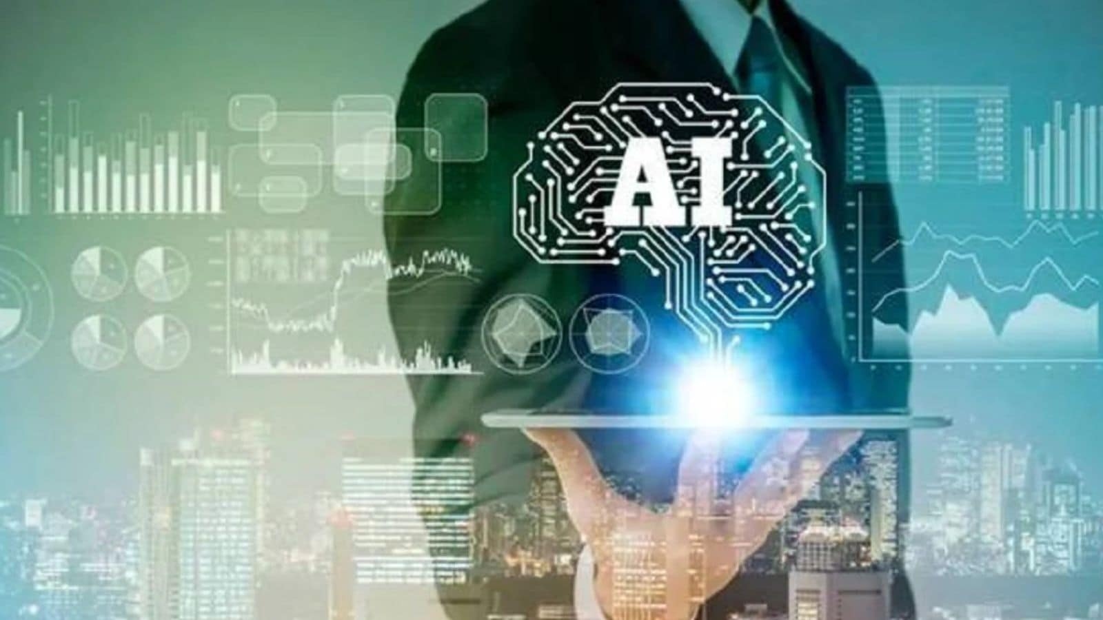 PCMC chief calls for use of AI, digital literacy in schools