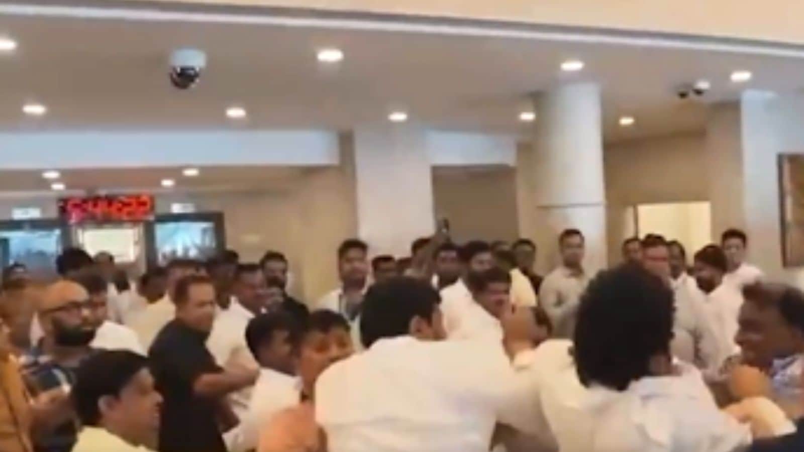 BJP, NCP (SP) workers clash a day after altercation between Gopichand Padalkar, Jitendra Awhad