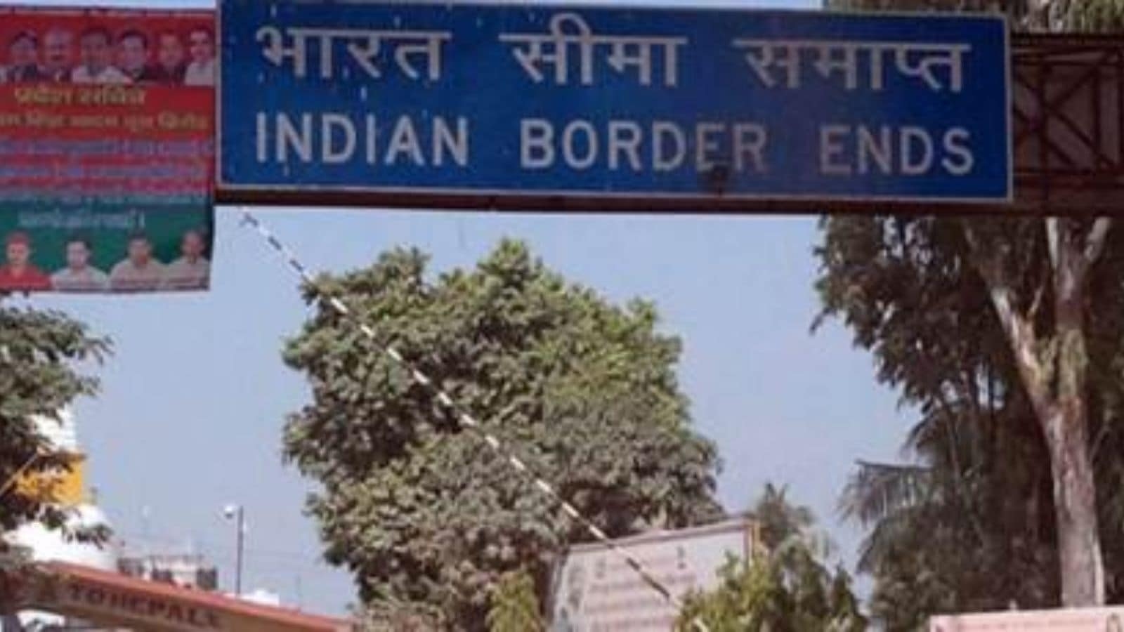 Transport dept cracks down on private buses using forged permits along India-Nepal border