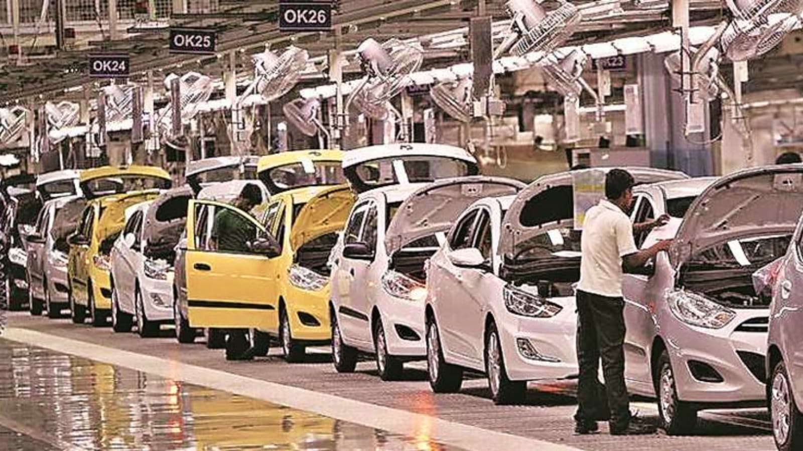 K-shaped market: Small cars in slow lane as first-time buyers seek premium SUVs