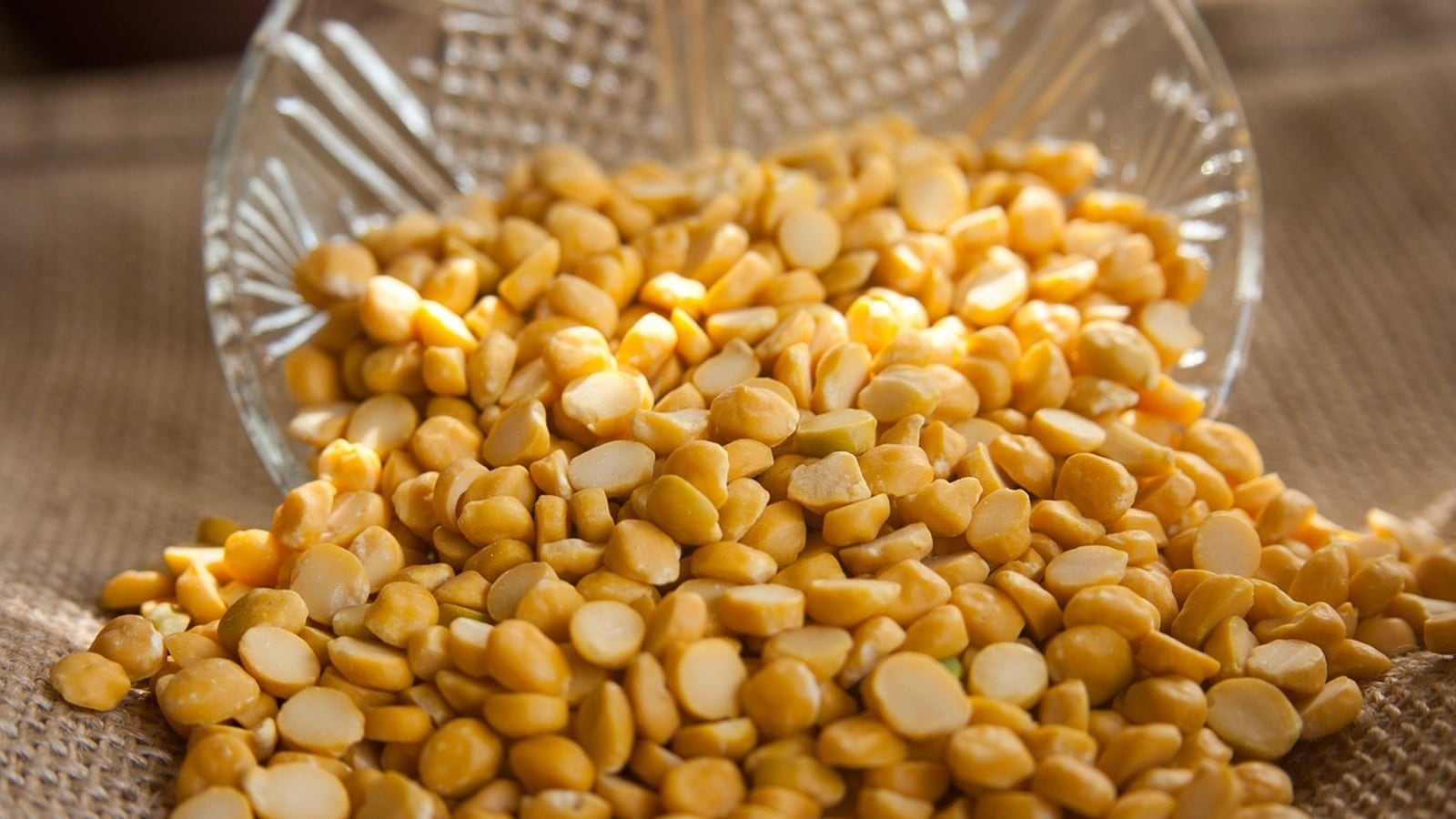 Is dal good for weight loss? Why we shouldn't worry about its carbs
