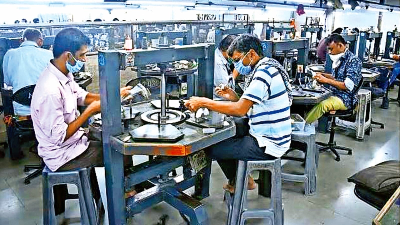 Super swachh league shines spotlight on City of Diamonds