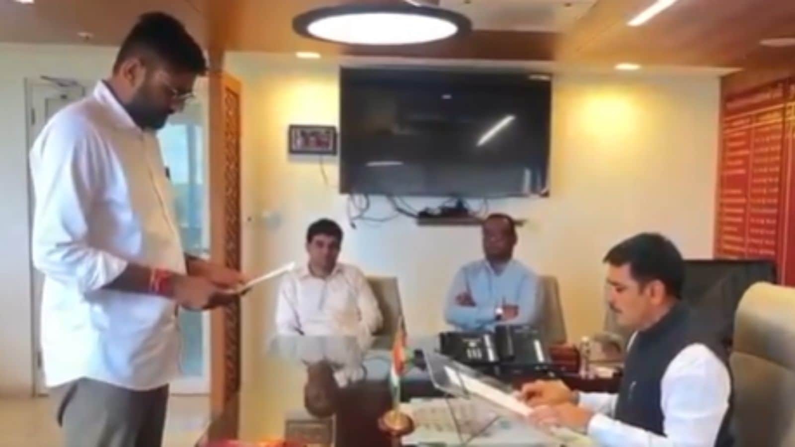 Gopal Italia takes oath as MLA, says state govt should step down