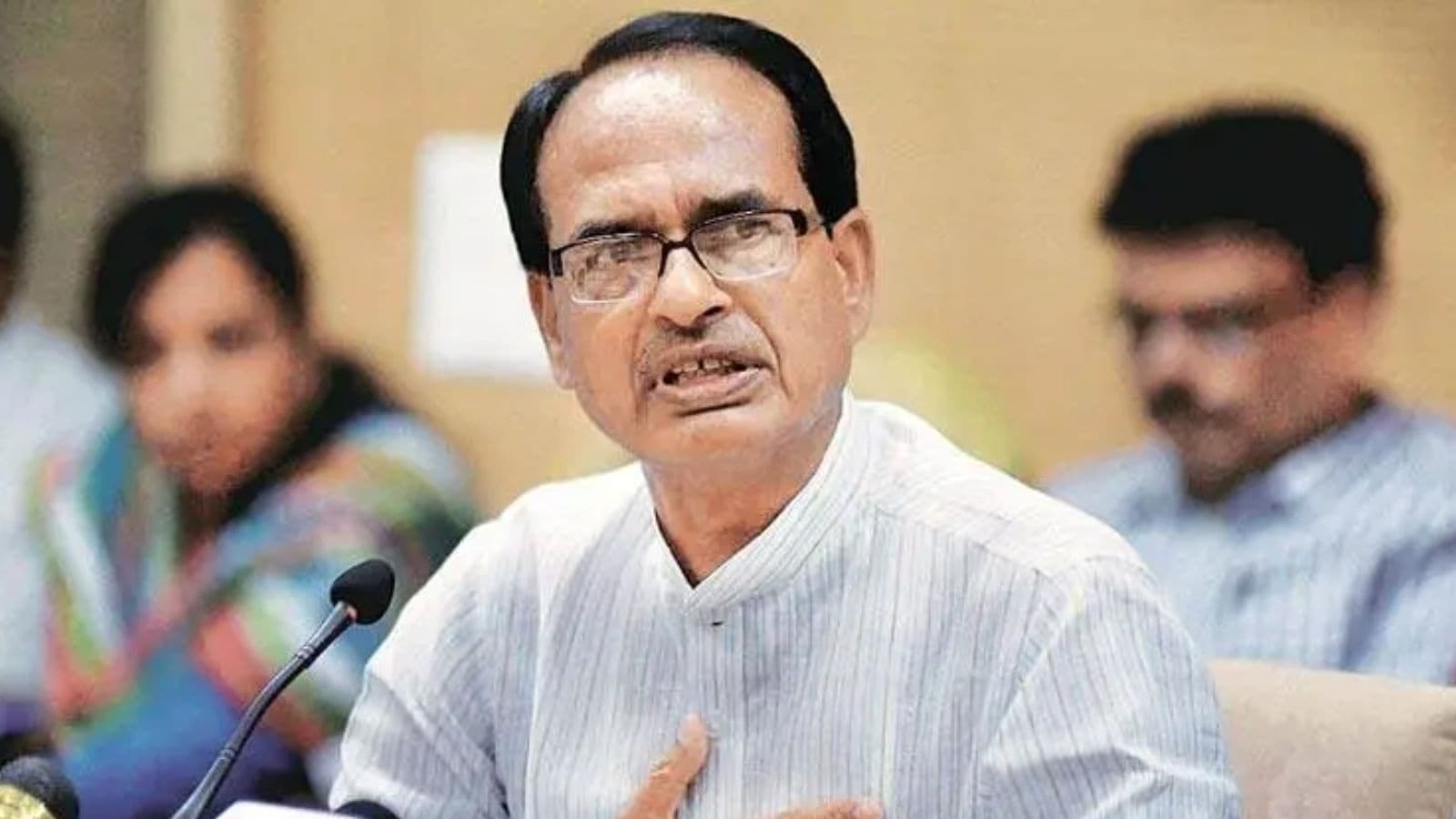 Union minister Shivraj Singh Chouhan asks CMs to immediately stop forced sale of nano-fertilisers and biostimulants to farmers