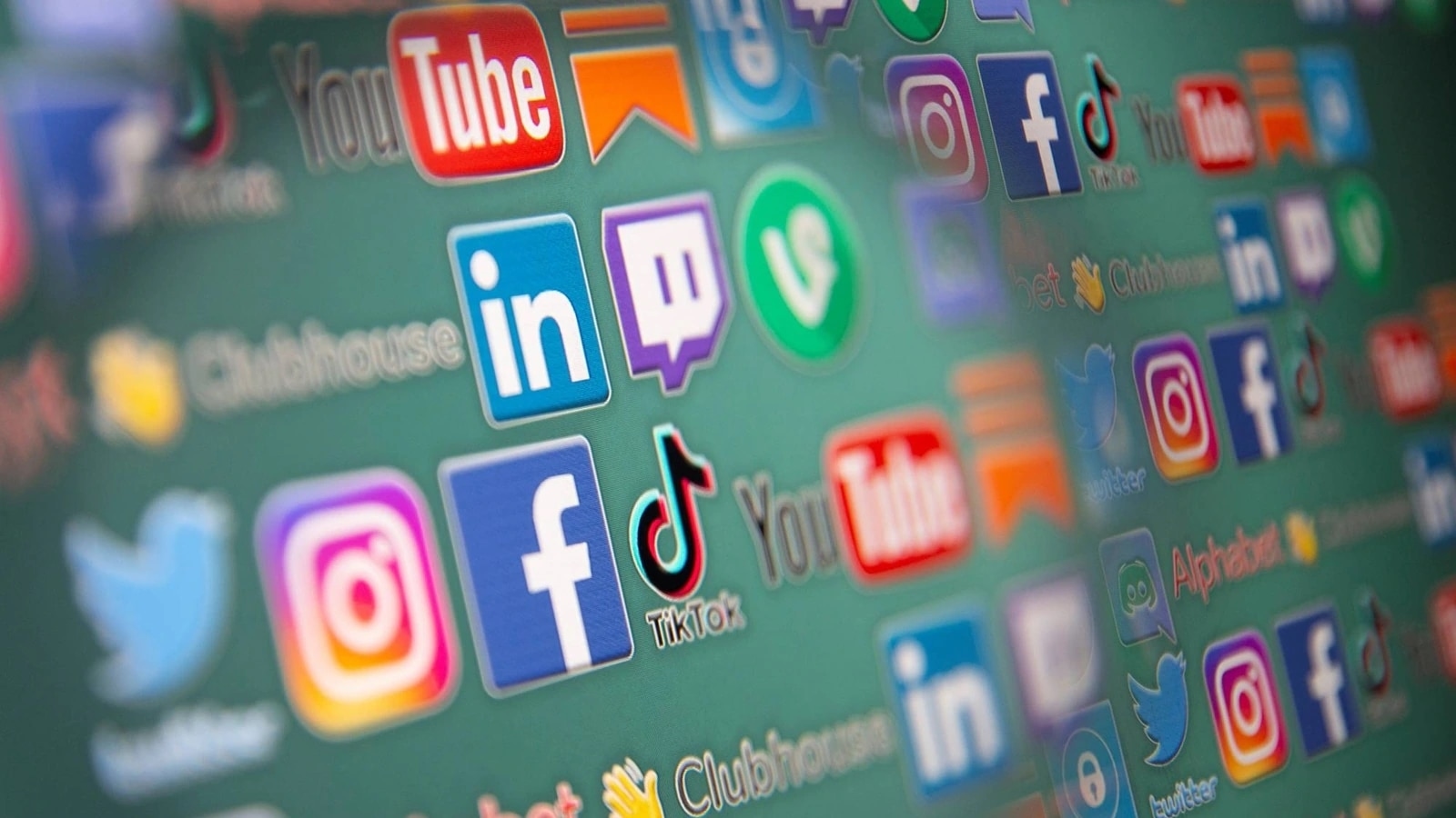 Online curation systems unlike newspapers: Govt on safe harbour call