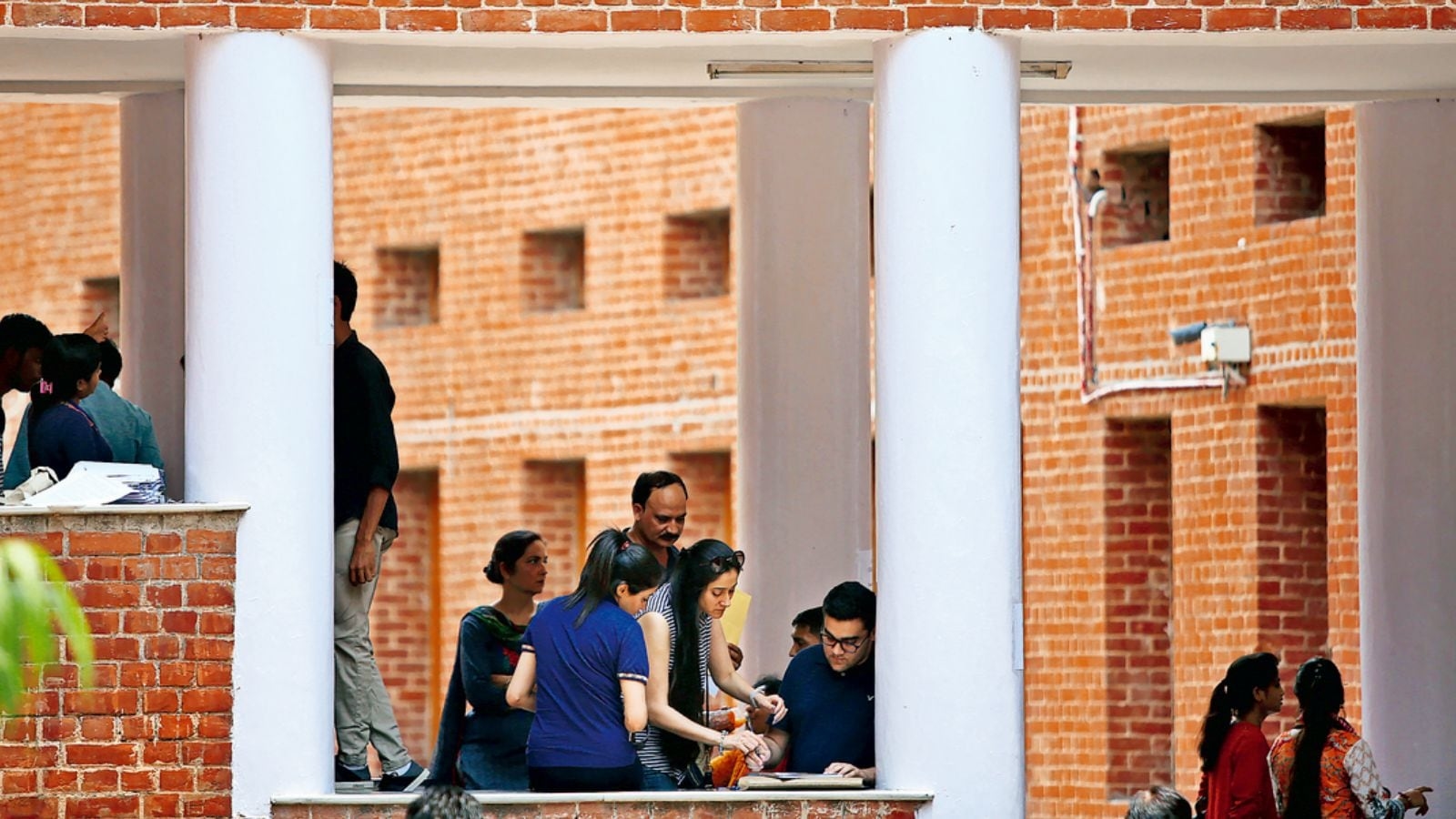 Who's opting for DU's fourth year? More takers from Humanities, not Science or Commerce