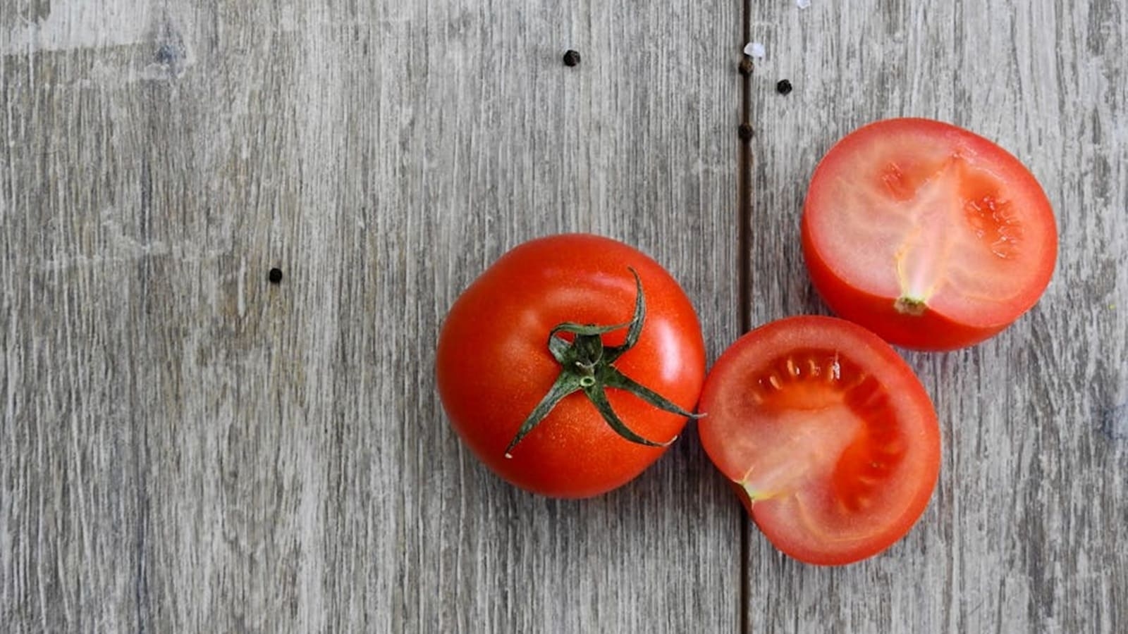 US imposes 17% duty on fresh Mexican tomatoes after Trump's 30% tariff announcement