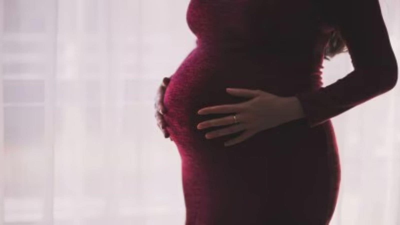 AI helps couple achieve pregnancy after 18 years of failed IVF cycles: Fertility expert explains how tech can make this happen