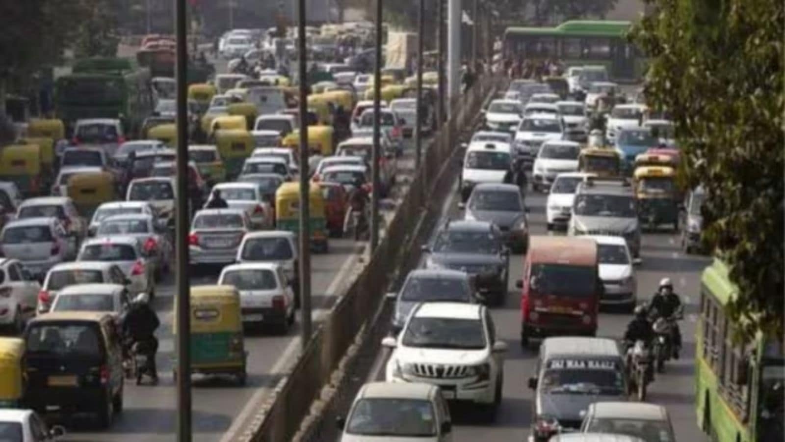 Are there 62 lakh old vehicles in Delhi? Ground data suggests otherwise