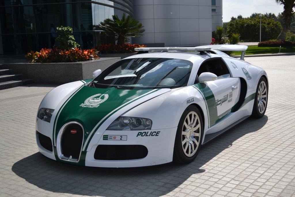 ‘Aura farming' gone wrong! Dubai Police impounds two cars, fines drivers Rs 11 lakh for dangerous stunts