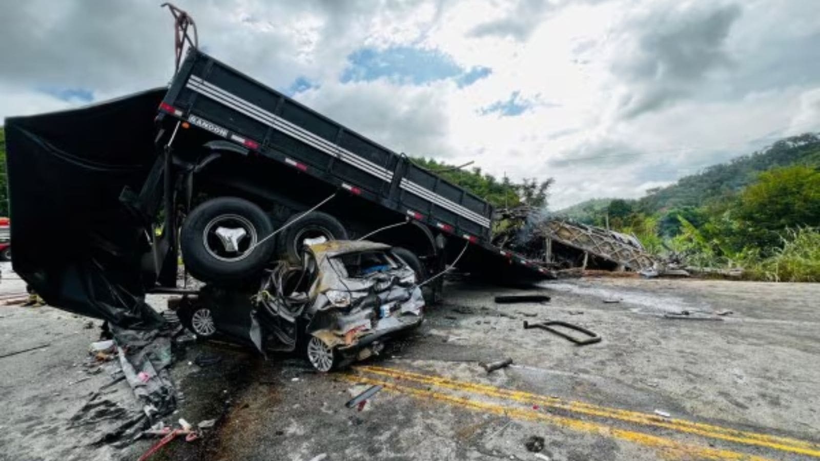 Bus collision with truck kills 11, injures 45 in Brazil