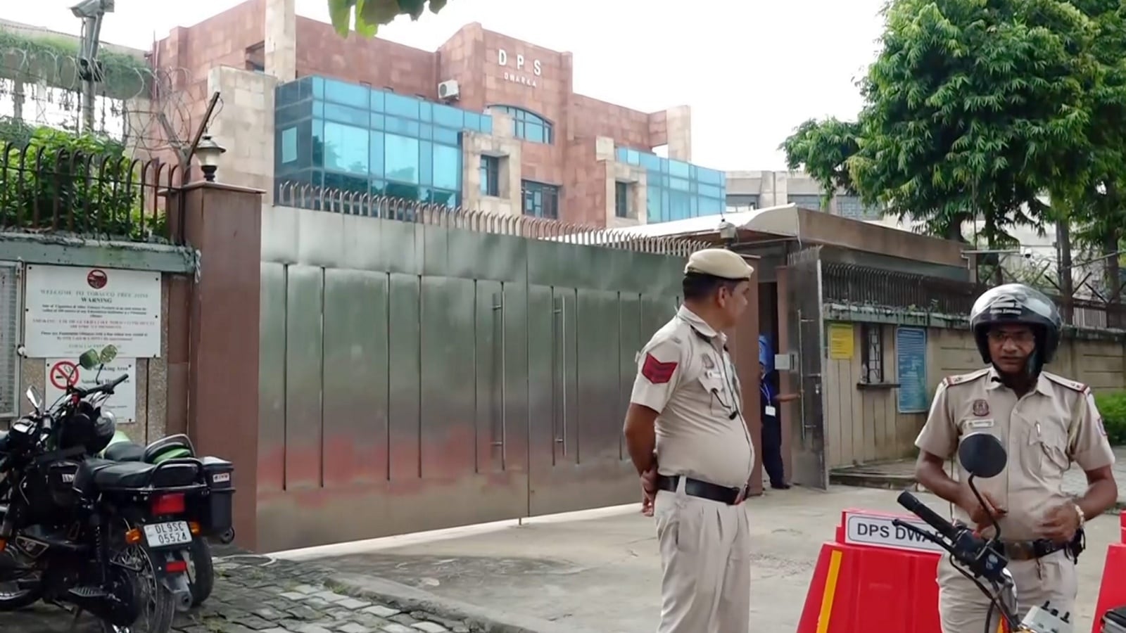 Why Delhi Police find it difficult to crack cases involving bomb threat emails to schools, other institutions