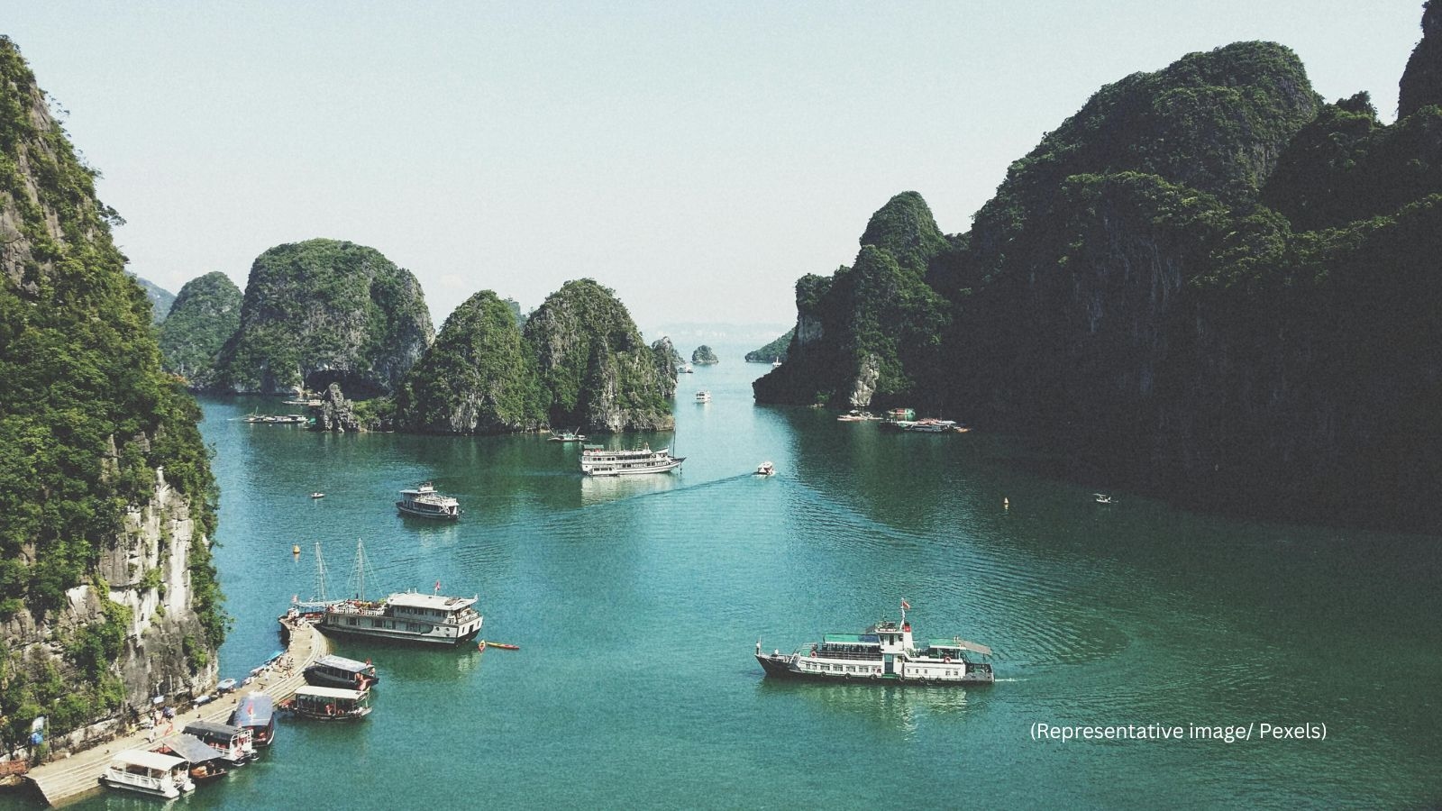 Indian man travels to Vietnam to buy MacBook, saves over Rs 35k while enjoying vacation