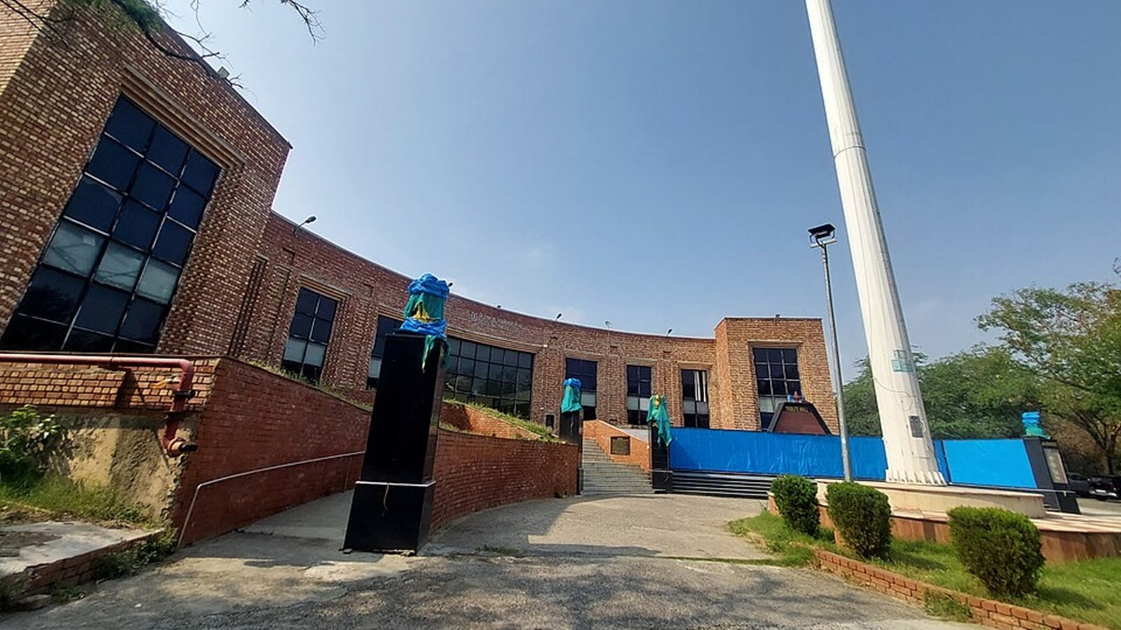 ‘Why invite a problem that does not exist?': Delhi HC to JNU on holding professor's VRS