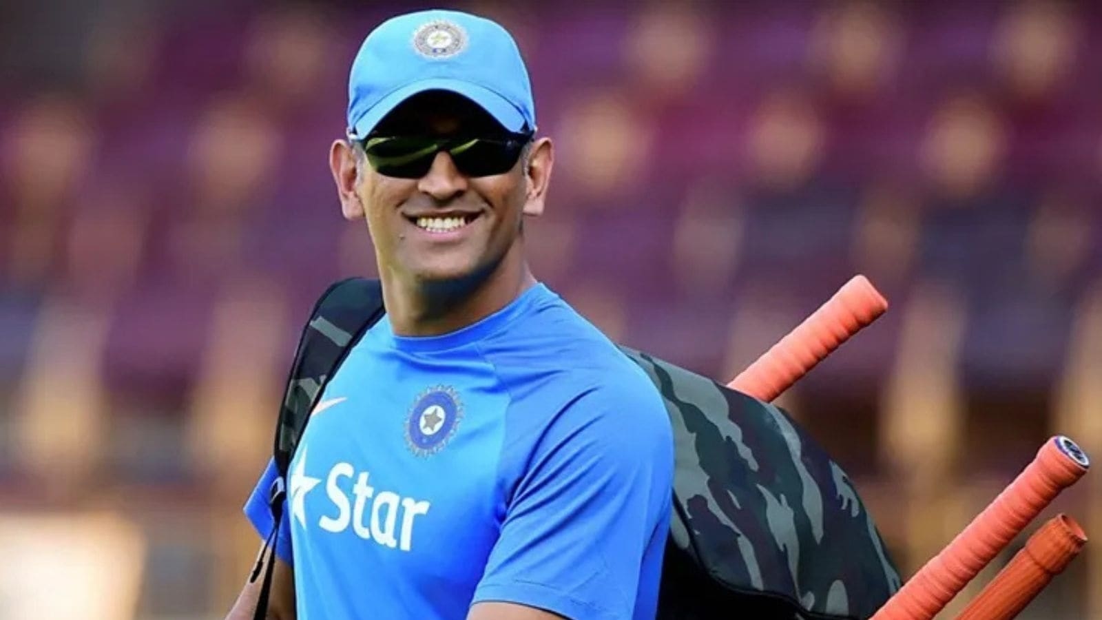 Why does Aakash Chopra think MS Dhoni will not take up Indian Head Coach job in future?