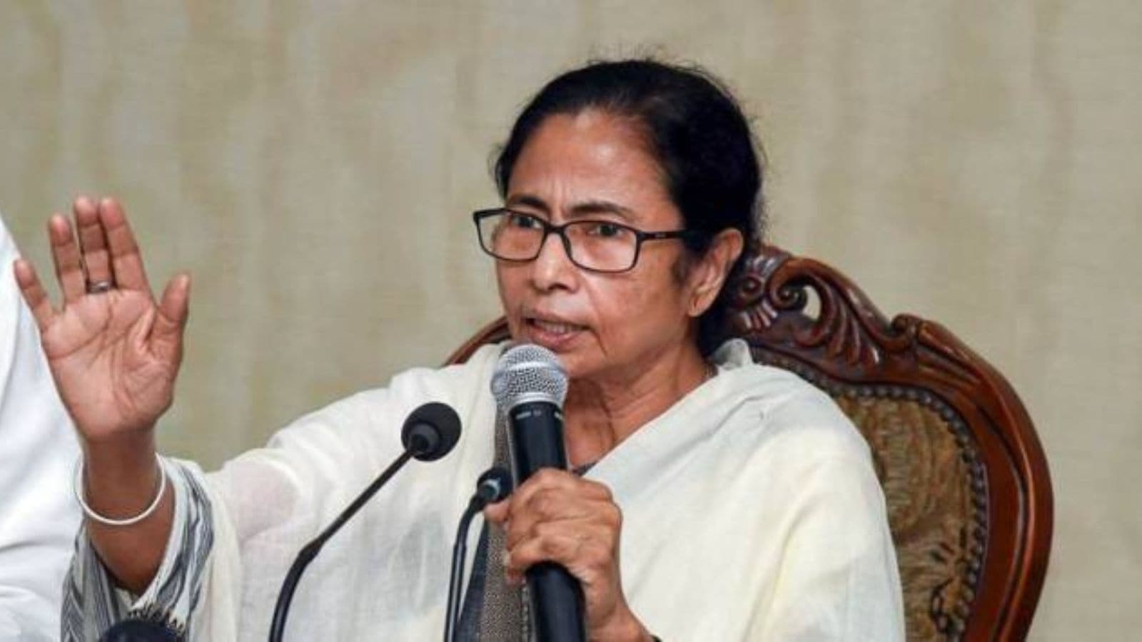 Bengal announces financial scheme for returning migrants: Rs 5000/month for a year
