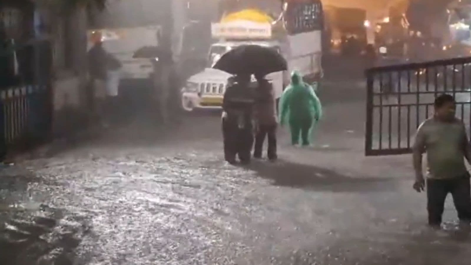 Mumbai Rains Live Updates: Red alert issued as overnight rain batters Mumbai, may dampen Janmashthami festivities