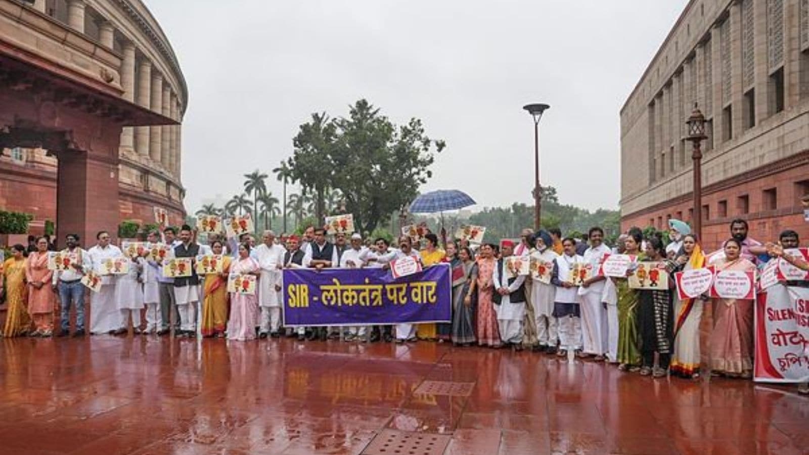 Parliament Monsoon Session LIVE: INDIA bloc MPs protest outside Parliament against Bihar SIR; adjournment motion moved in both Houses