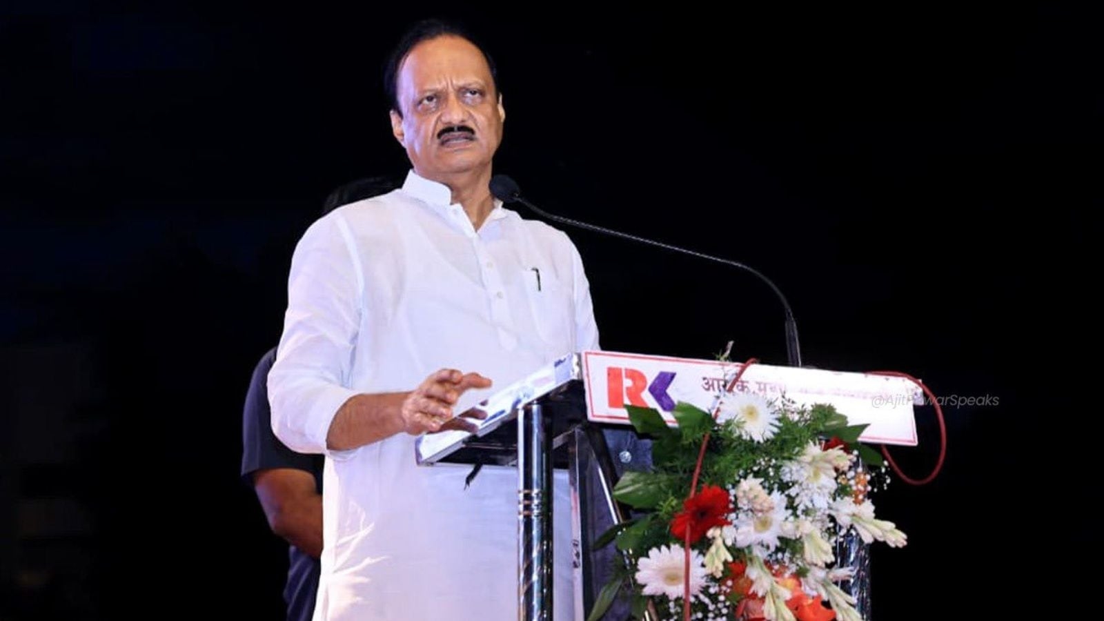 With uncle Ajit Pawar on stage, Rohit Pawar of NCP (SP) says DyCM is a ‘fast bowler known for delivering yorkers'