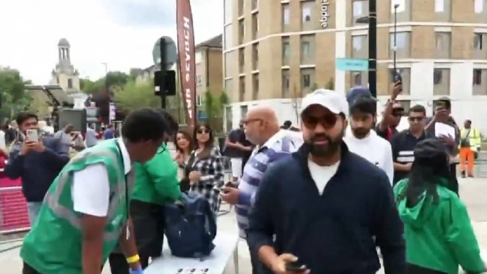 WATCH: Rohit Sharma makes an appearance at Oval for IND vs ENG 5th Test