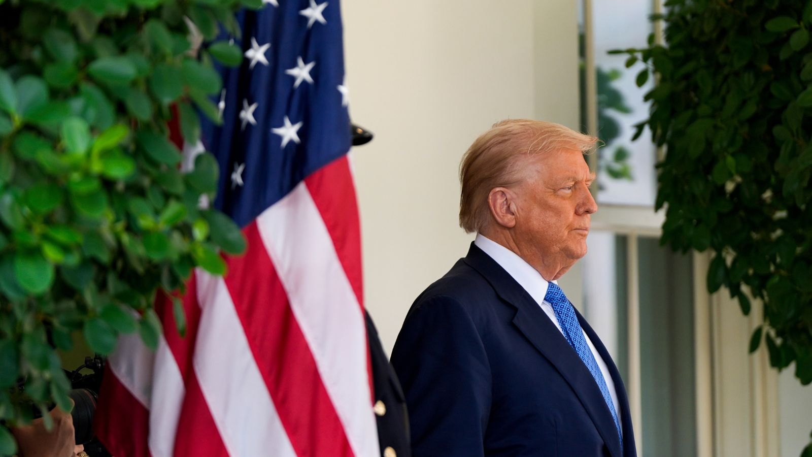Trump vows to evict homeless from Washington, official says National Guard may be deployed