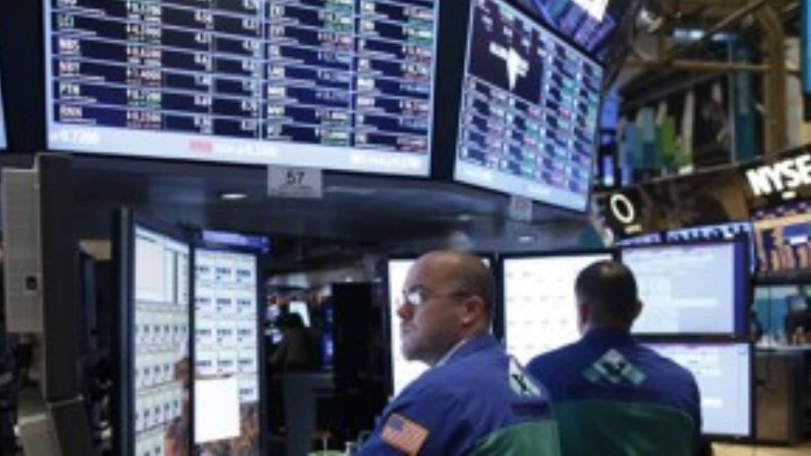 Dow hits hits all-time high after steady US retail sales data
