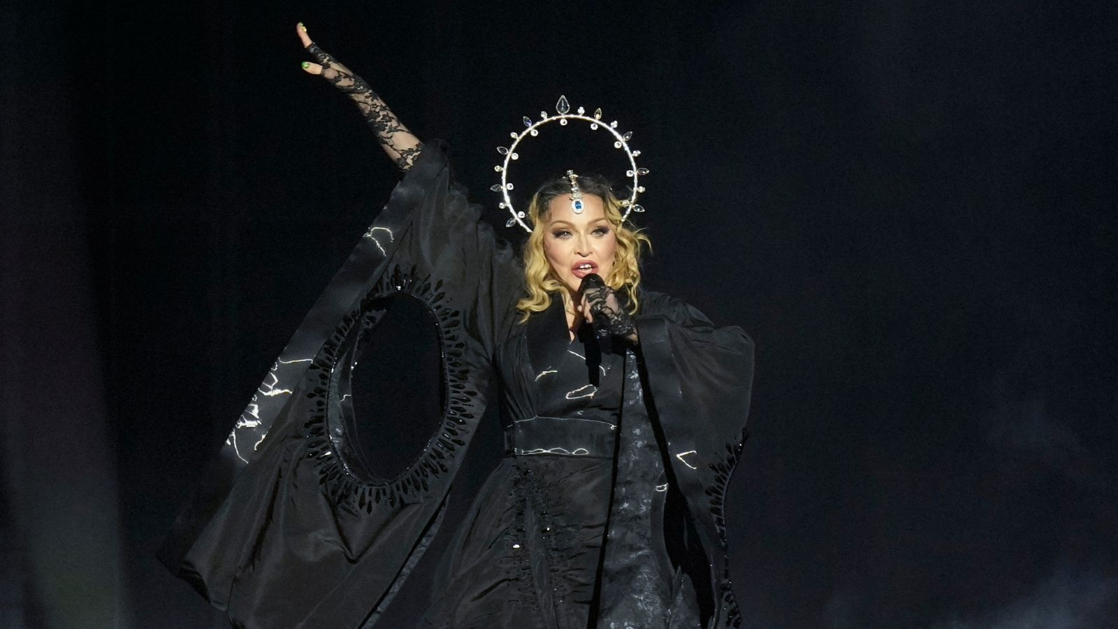 Madonna urges pope to visit Gaza ‘before it's too late'