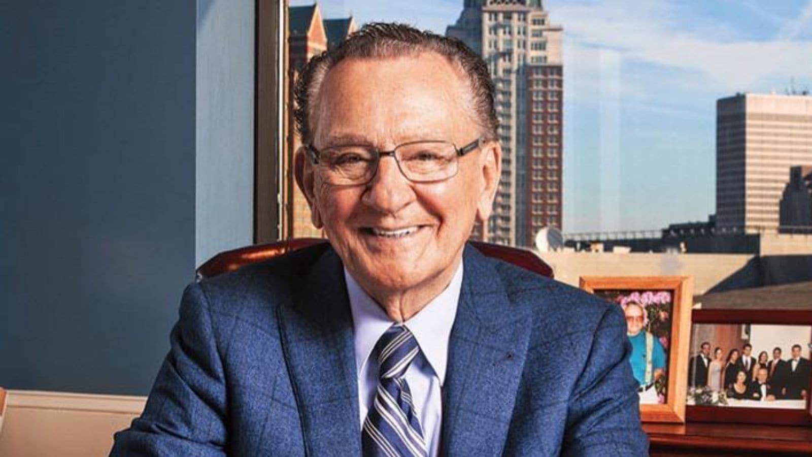 Frank Caprio, US judge who drew a huge online audience with his compassion, dies at age 88