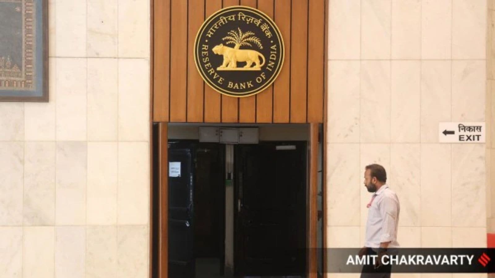 RBI Monetary Policy Meet LIVE: Repo rate likely to remain unchanged amid Trump tariffs uncertainty